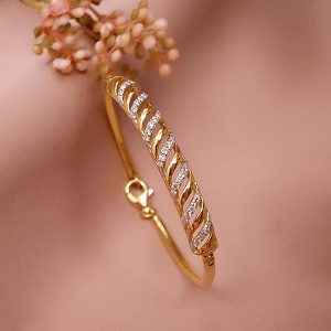 Gold Bracelets collection